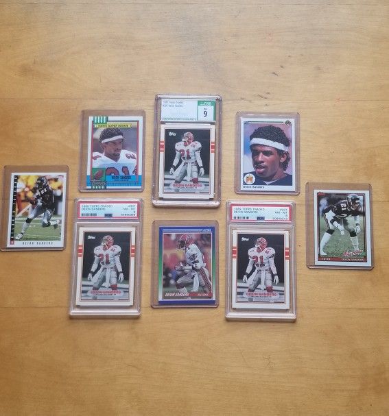 Barry Sanders & Deion Sanders Rookie Lot. (23) Card's