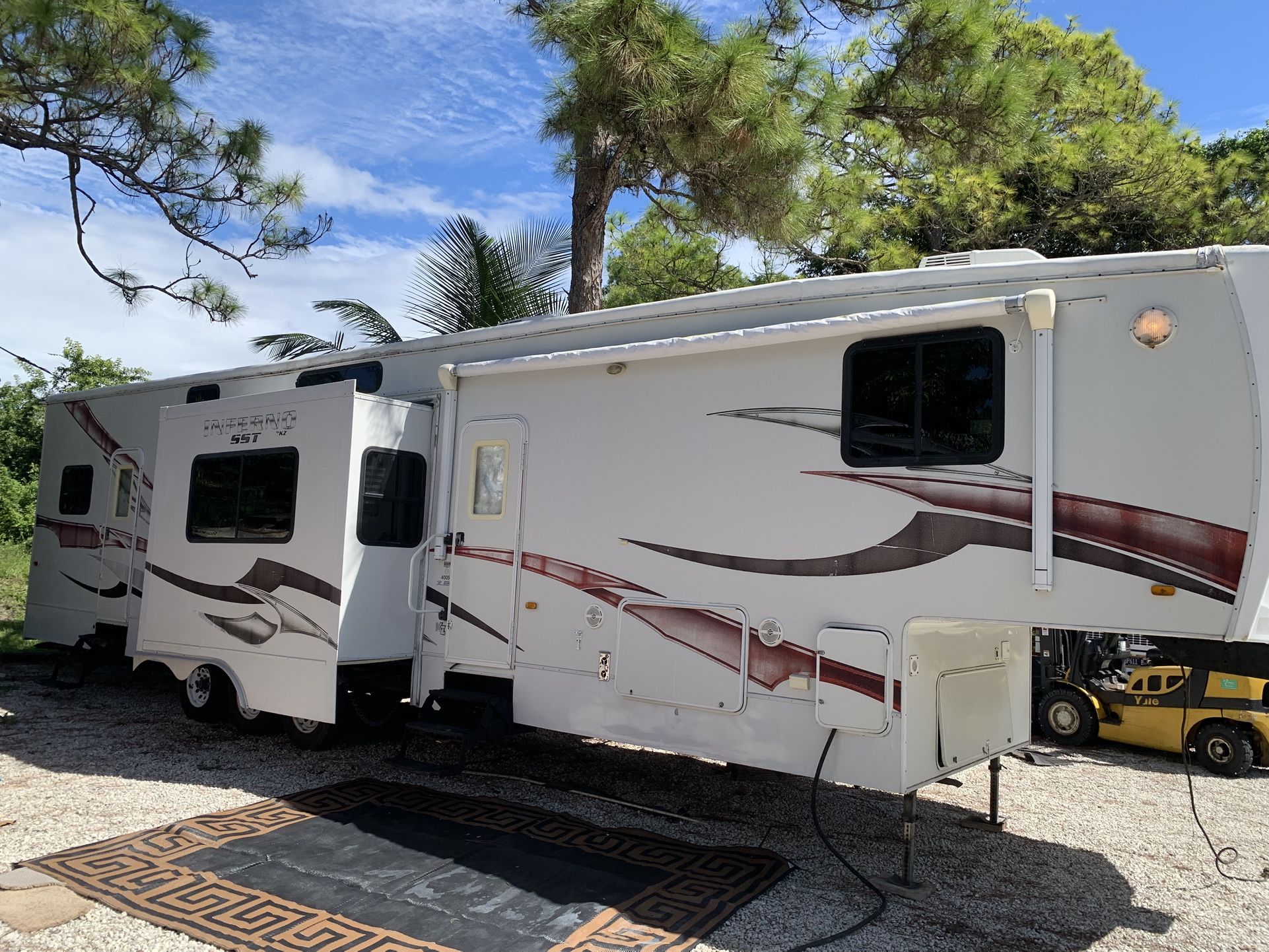 2010. Inferno. Fifth wheel 41ft