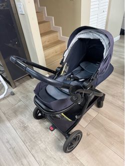 Maxi-Cosi Adorra Stroller in Nomad Blue