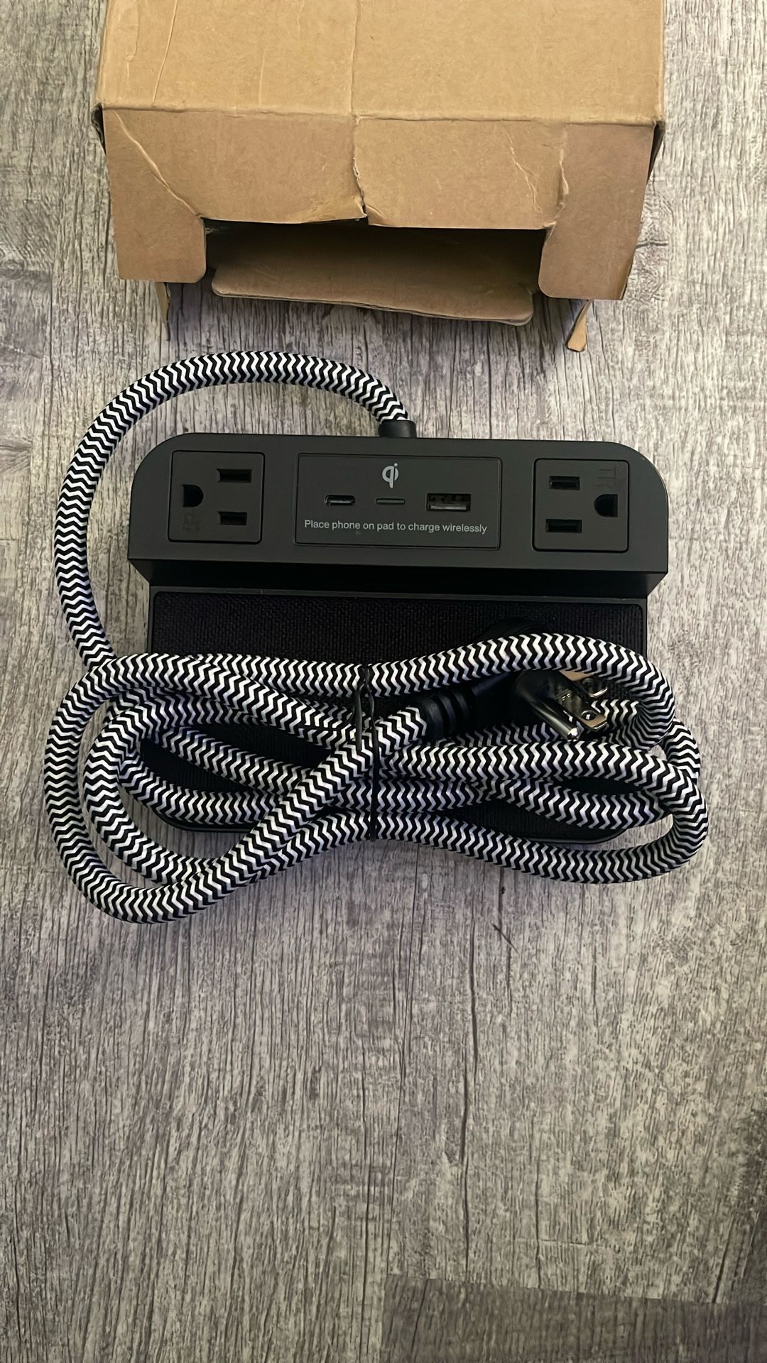 UNIVERSAL HOTEL CHARGING STATION - INCLUDES USB/USB-C, AC OUTLETS AND WIRELESS CHARGING