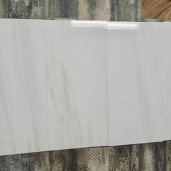 ITALIAN PORCELAIN TILE  .