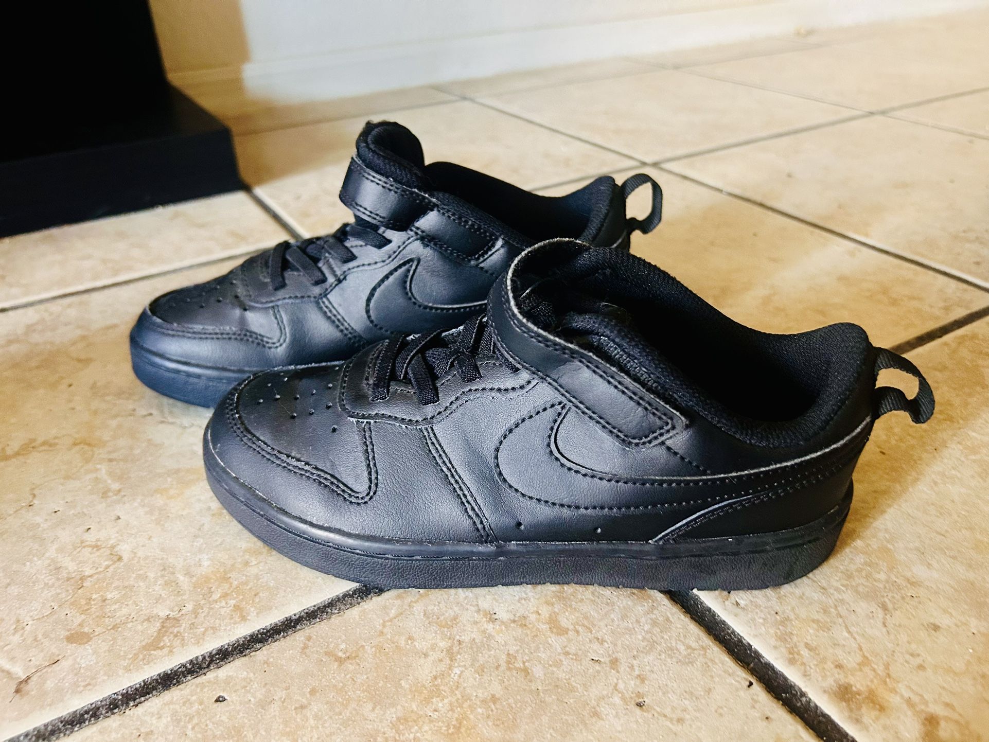 Nike 2y