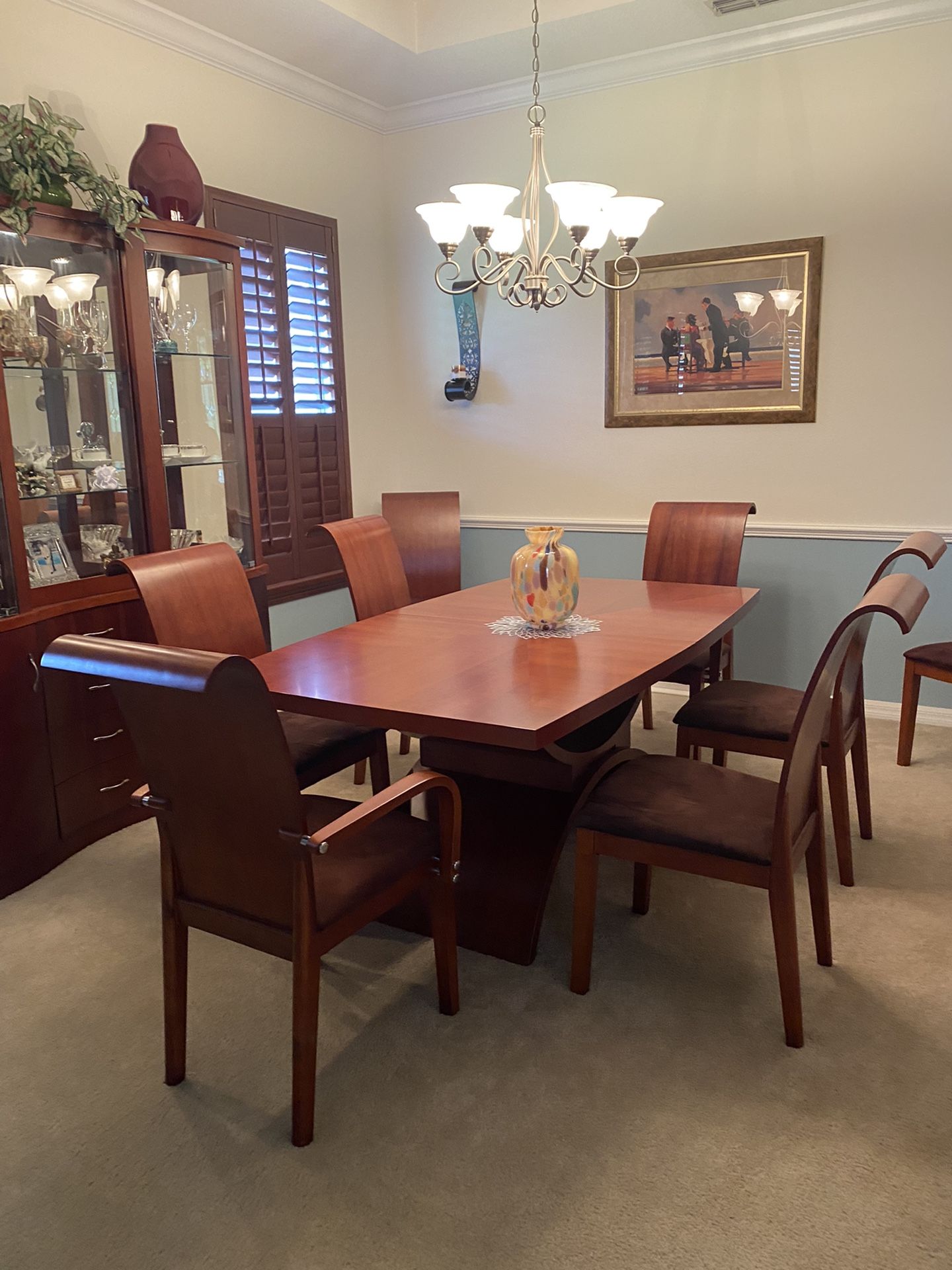 Beautiful Italian Dining Set Barely Use URGENT