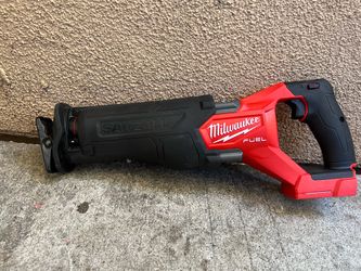 Milwaukee M18 FUEL GEN-2 SAWZALL Reciprocating Saw (Tool-Only)