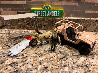 GI JOE Desert Striker, Motorcycle W/Sgt. Slaughter And Other Parts