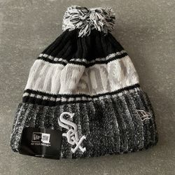 PRICE IS FIRM Brand new Chicago White Sox beanie