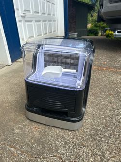 Igloo Countertop Ice Maker