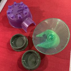 Small Furry Animal Bundle – Bowls, Hide & Spinning Wheel