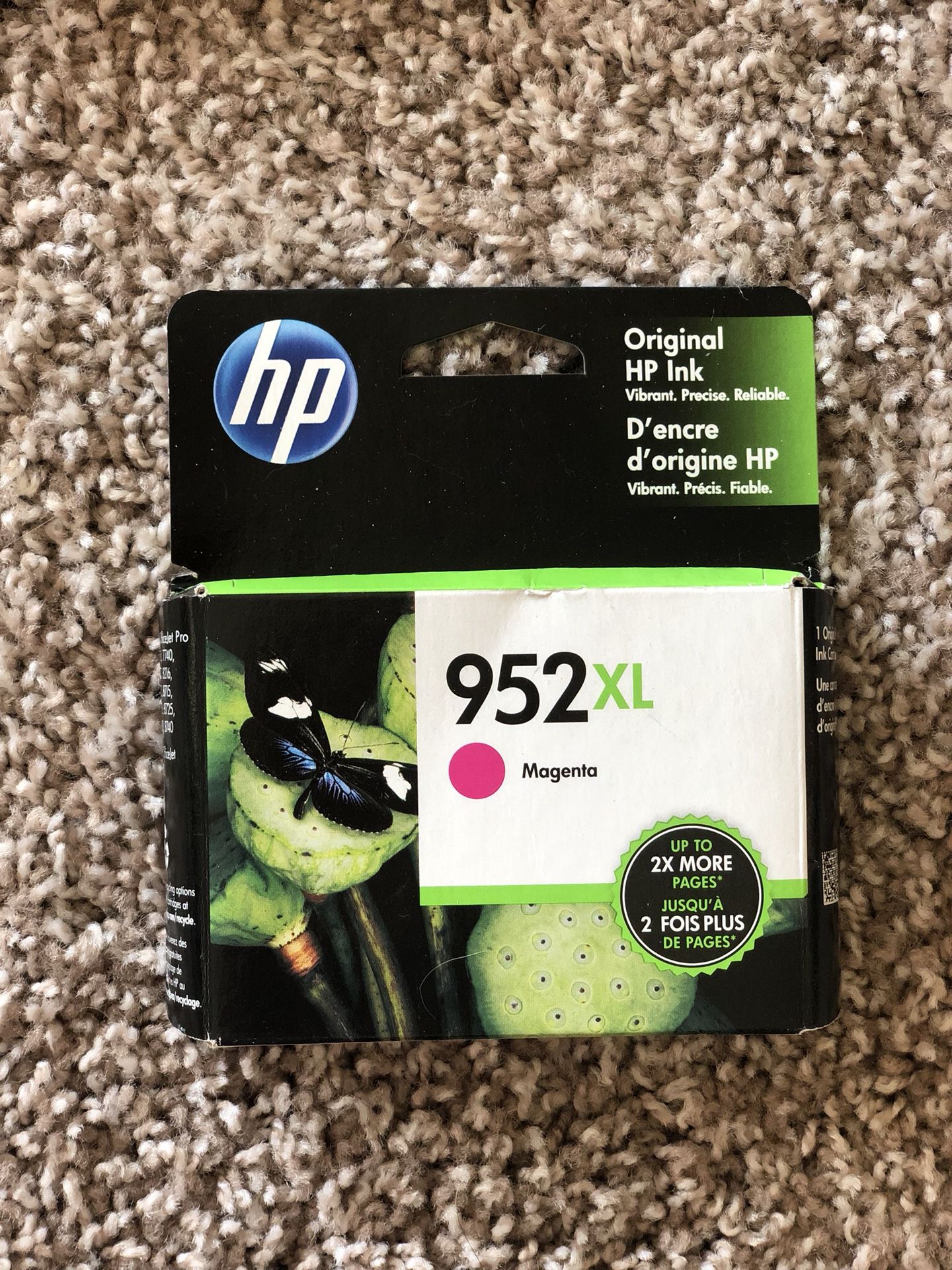 NEW HP - 952XL Ink Cartridge - Magenta (in box)