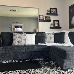 L Shaped Couches 