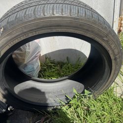 Yokohama AVID GT tire with size 225/45R18 95V