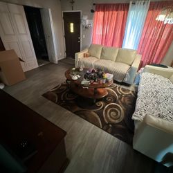 Gorgeous, top quality Italian leather sofa Set! 2 Pcs