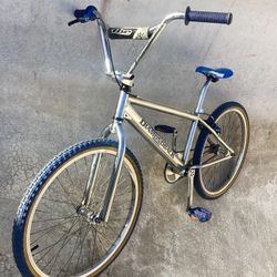 Old School Diamondback BMX cruiser 24” Wheels 