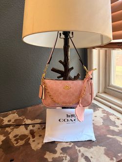 Coach Signature Canvas Shoulder Bag Pink