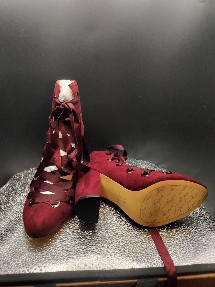 Zaya By Zendaya Velvet Heels Size 6.5