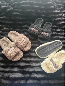 Balenciaga Slides