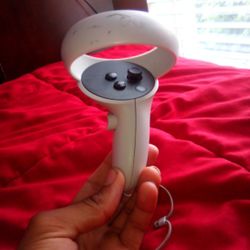 Right Oculus Meta Controller (Quest Two)