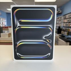 Apple iPad Pro 13in 7th gen M4 Chip 512GB WiFi + Cellular iOS 17.5 Battery cycle 2