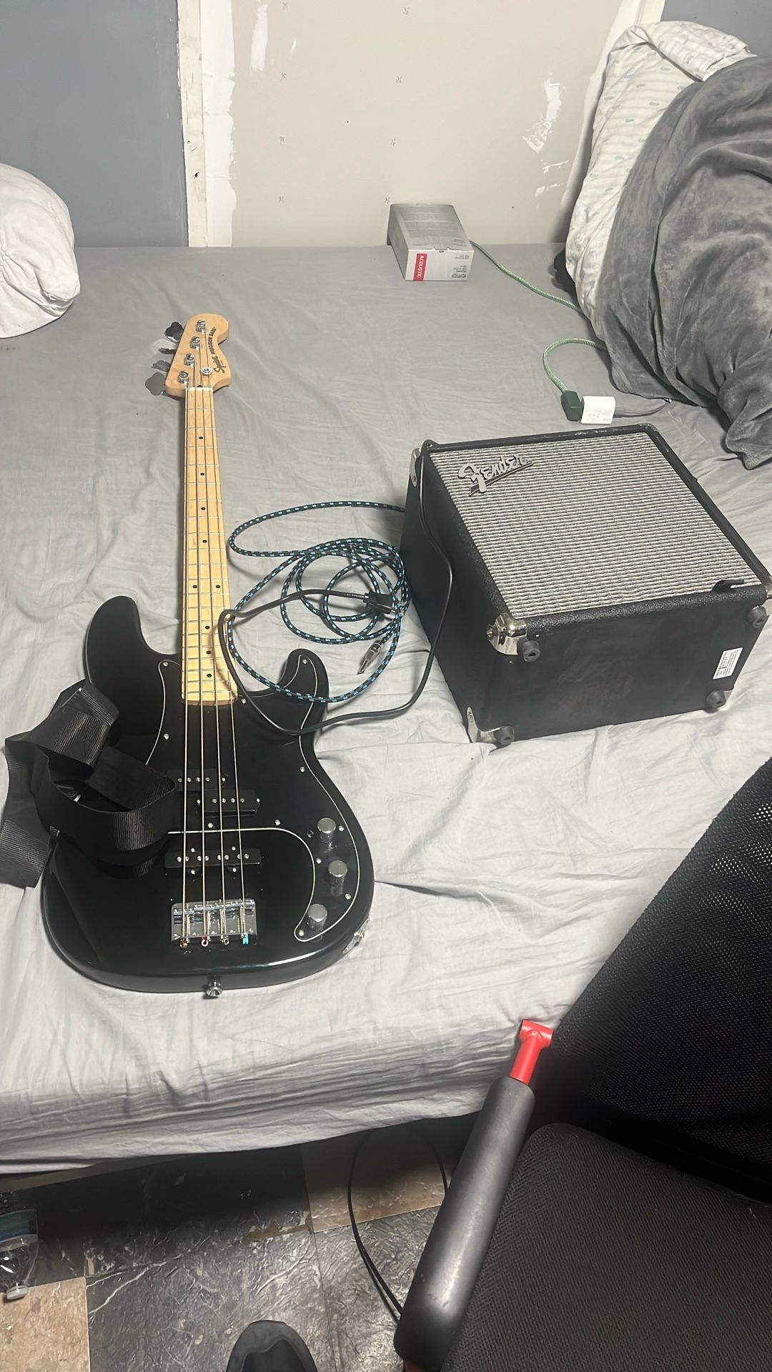 Fender Bass