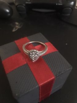 10kt White Gold Diamond Ring 