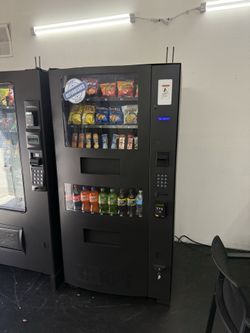 COMBO VENDING MACHINE