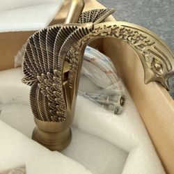 Bathroom Faucet Antique Brass Single Handle - NIB