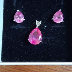 Sterling Silver Set Pendant And Earrings 