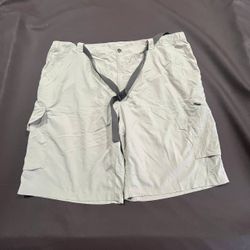 Columbia Omni-Shade Cargo Shorts Men’s 48W 12L Beige Fishing Hiking