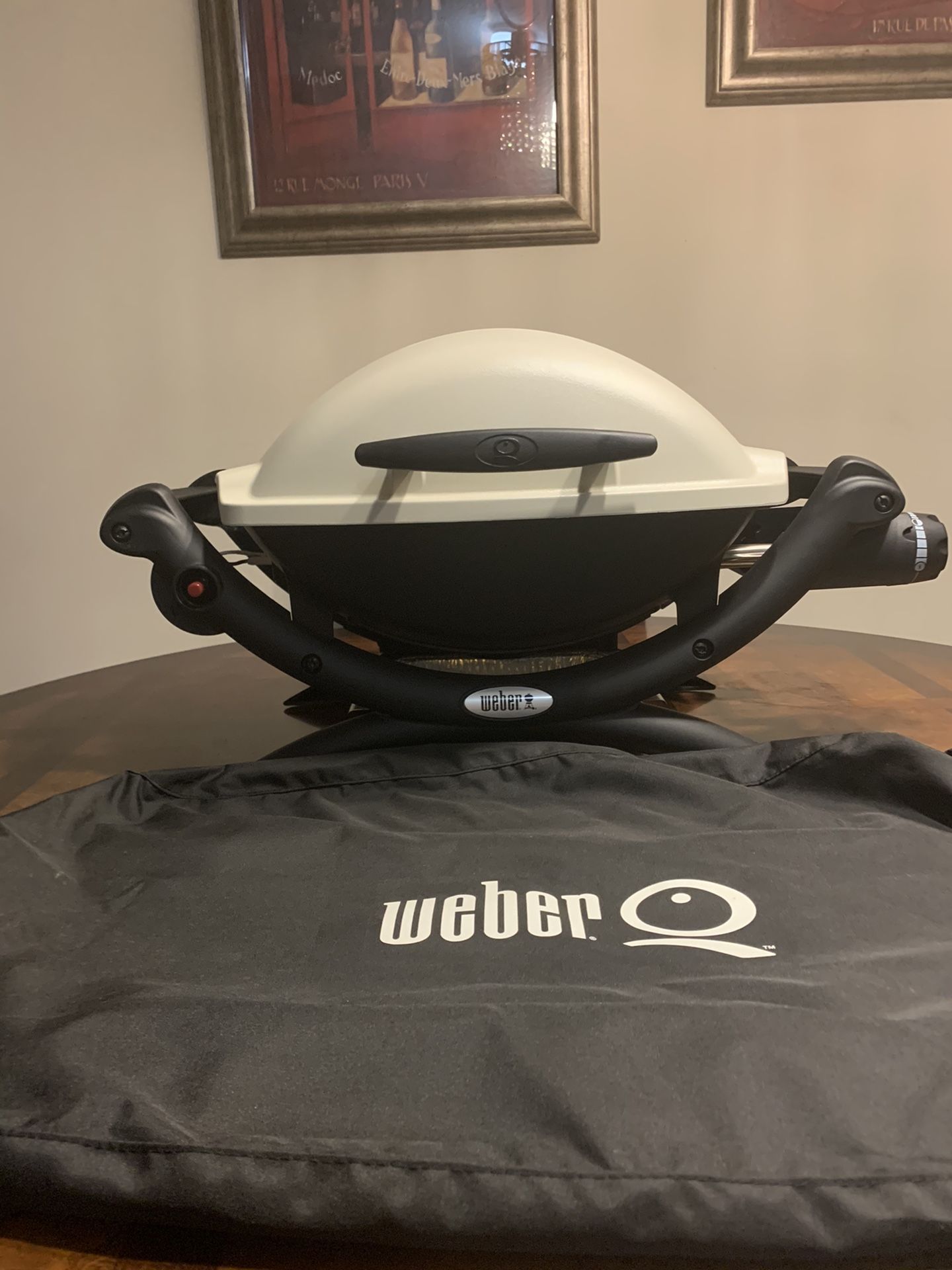 Weber Q1000 Gas Grill