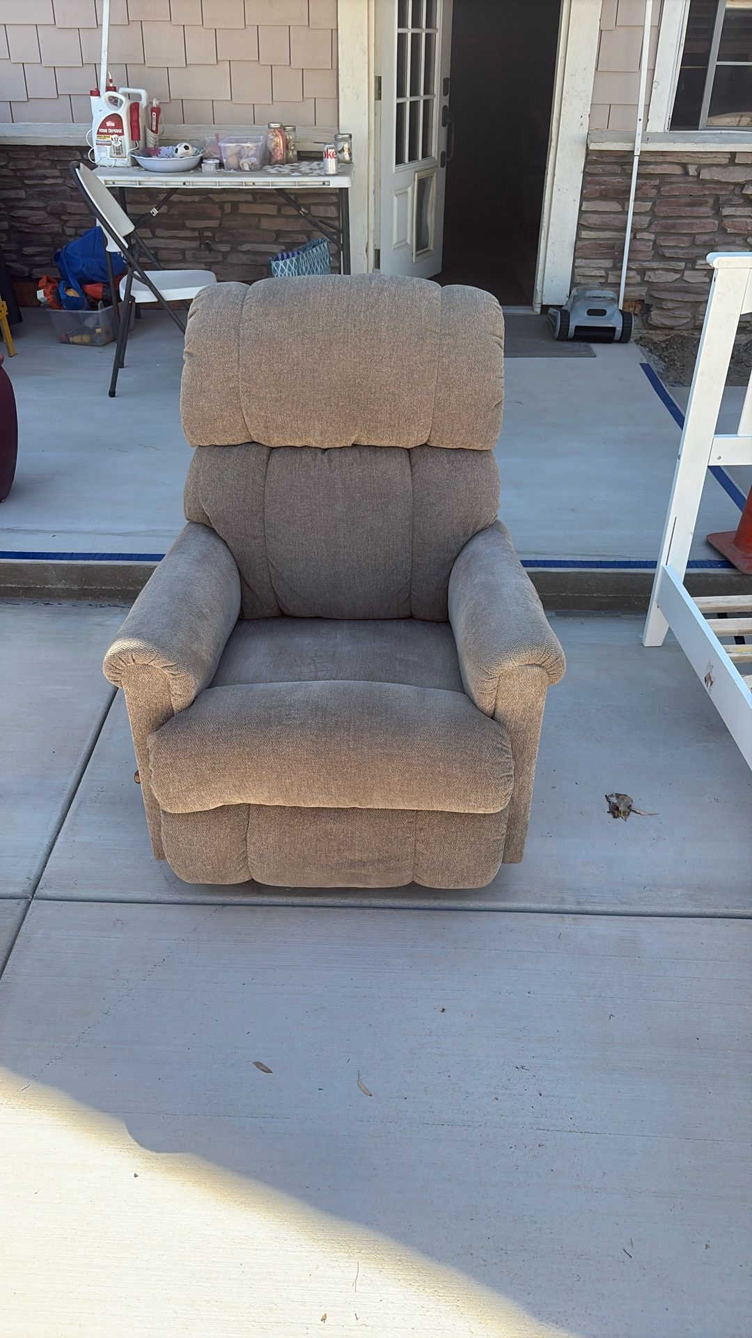 Lazy Boy Rocker / Recliner