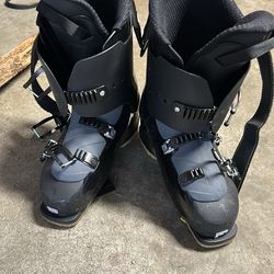 Dalbello men’s  ski boots size 27.5