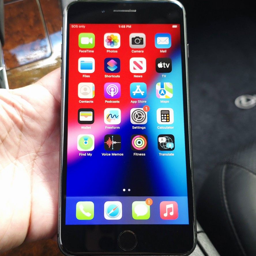 Big Unlocked iPhone 8PLUS 64GB Extra Large 6.2 Inch Phone Excellent Condition