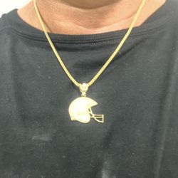 10K Yellow Gold Franco Chain and Pendant CZ Stones FOR WEDDING 11.3Gr 20 Inches Long 