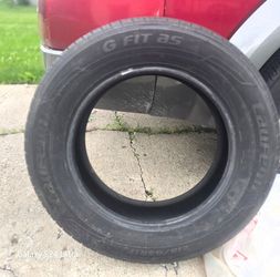 215/65R17