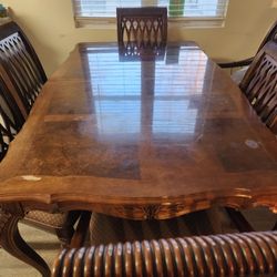 Vintage Bernhardt Formal Dining Table