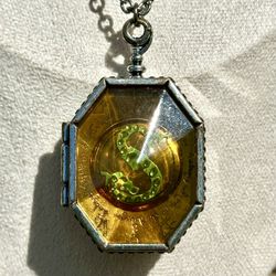 🐍 Fun Harry Potter Horcrux Slytherin locket two sided pendant