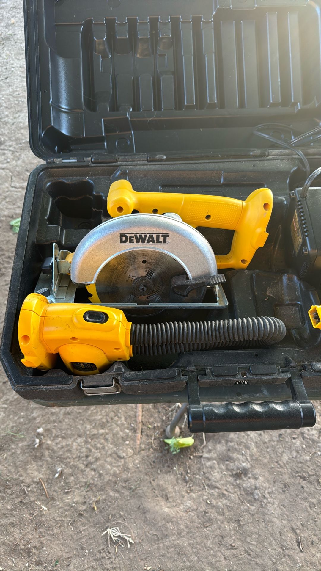 Dewalt XRP 18v DC390 Cordless Circular Saw with Drill DC759 & Charger DW9116