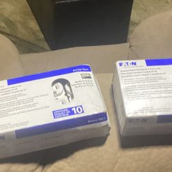 Single Pole Switches And Plugs