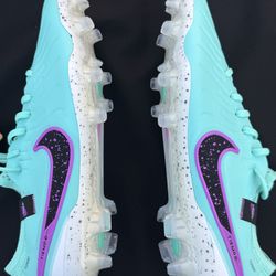 Nike Tiempo Legend 10 Elite FG Soccer Cleats | Peak Ready Pack