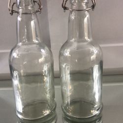 Priced Slashed $5 Swing Top Bottles- Clear- 16 oz item count (2)
