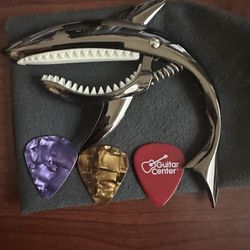 Shark Guitar Capo