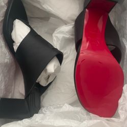 Christian Louboutin Thong Sandals 