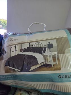 NEW  BROWN QUEEN SIZE COMFORTER