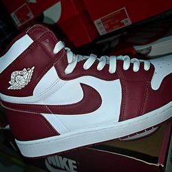 Size 12 Men's Air Jordan 1 Retro High OG Sneaker
