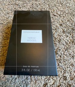 Banana Republic Neroli Woods