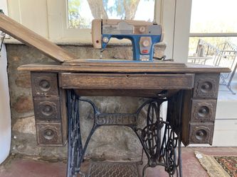 Sewing Machine Vintage