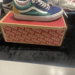 Vans 