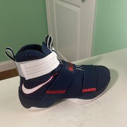 Nike Lebron Soldier 10 USA size 8.5