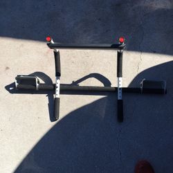 Pull Up Bar