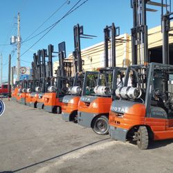 Forklift Toyota $9500